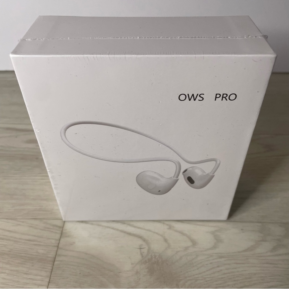 White Wireless Earbud Headphones